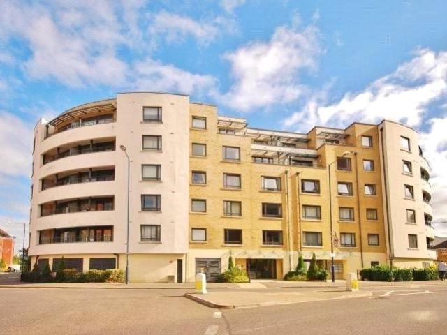 Apartment at Chertsey Road, Woking