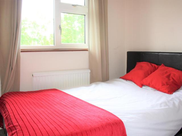 Apartment at Chertsey Rise, Stevenage
