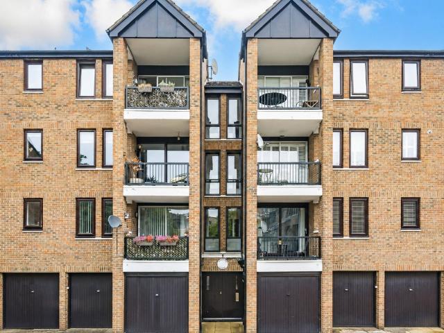 Apartment at Cheryls Close, Greater London