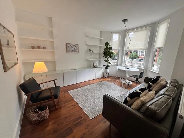 Apartment at Chevening Road, Greater London