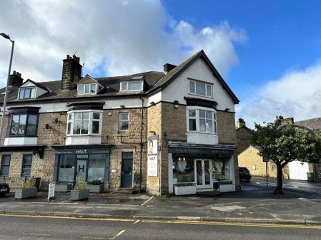 Apartment at Chevin Avenue, Bradford