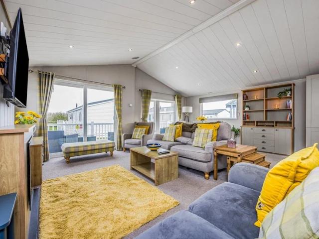 Apartment at Chichester Bypass, Chichester