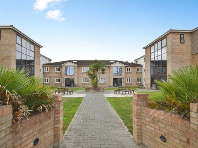 Apartment at Chichester Close, Rainham