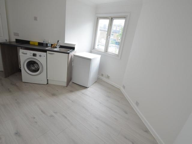 Apartment at Chingford Road, Greater London