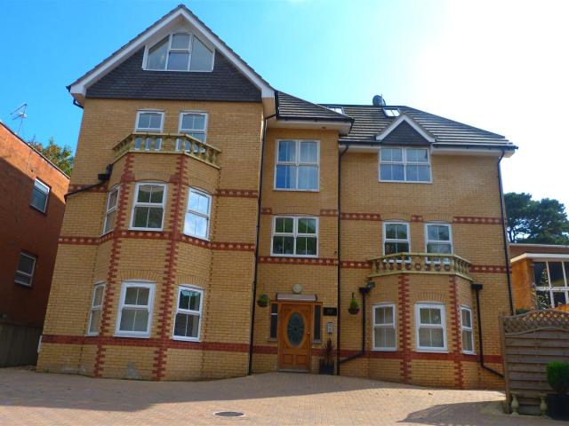Apartment at Christchurch Road, Bournemouth