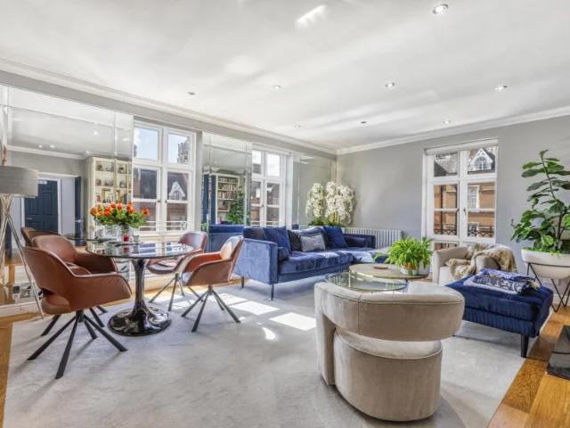 Apartment at Christchurch Road, Borough of Runnymede