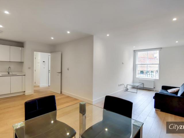 Apartment at Clyde Square, Greater London