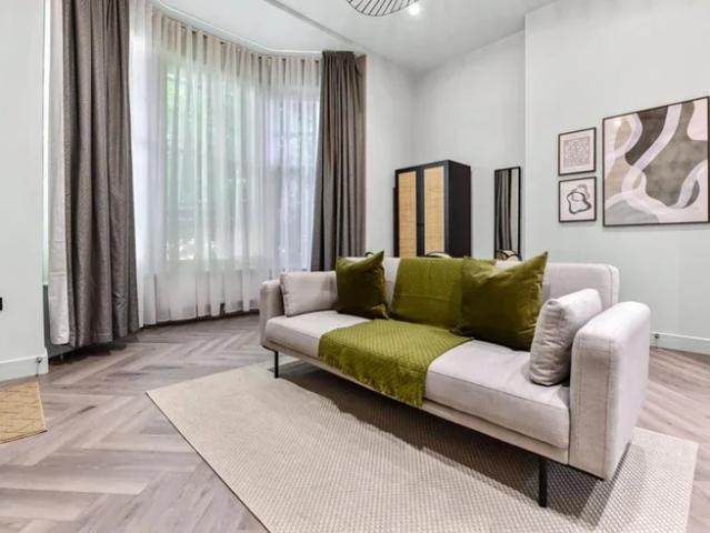 Apartment at Clapton Common, Greater London