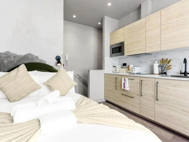 Apartment at Clapton Common, Greater London
