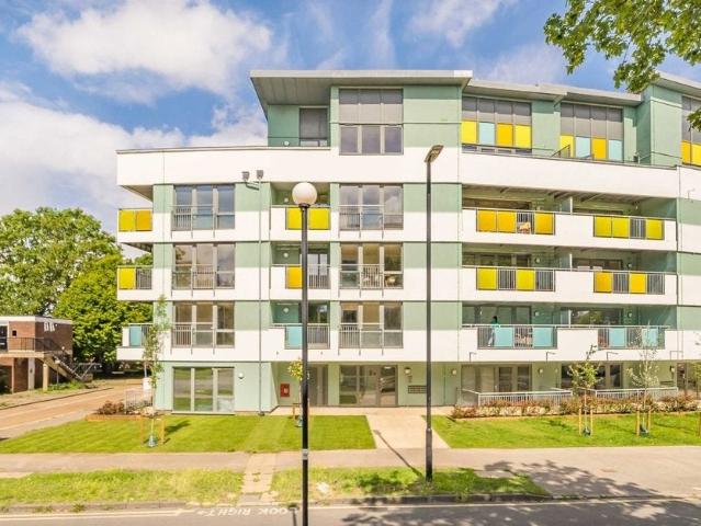 Apartment at Clarence Avenue, Greater London