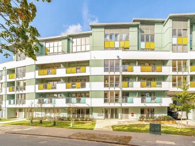 Apartment at Clarence Avenue, Greater London