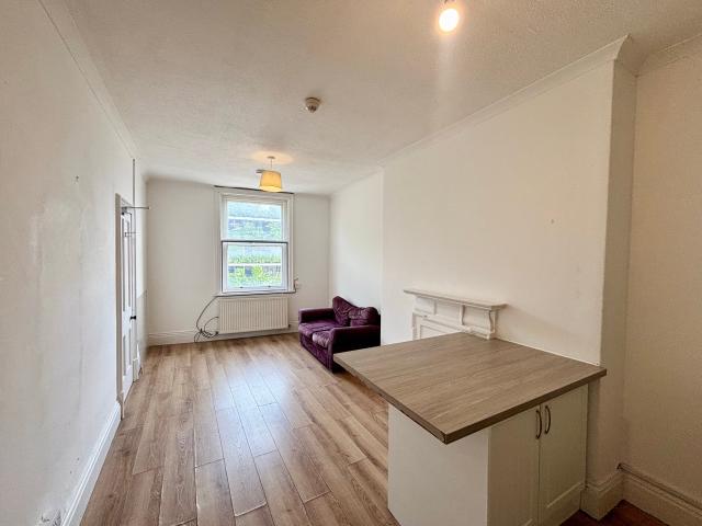 Apartment at Clarence Street, Gloucester
