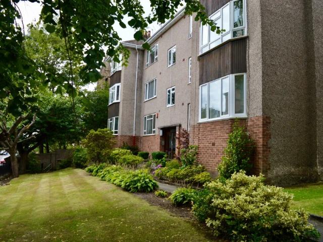 Apartment at Clarkston Road, Glasgow