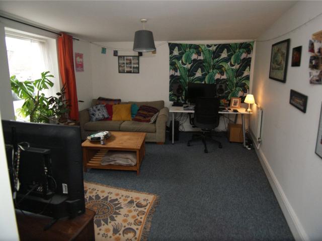 Apartment at Cleave Street, Bristol