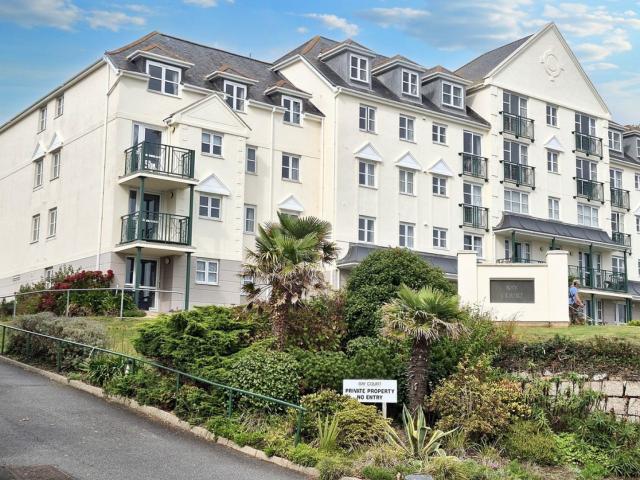 Apartment at Gyllyngvase Terrace, Falmouth