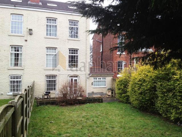 Apartment at Cliff Road, Leeds