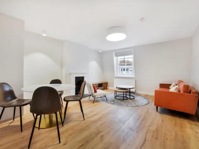 Apartment at Cranley Gardens, Greater London