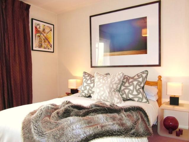 Apartment at Crescent Lane, Greater London