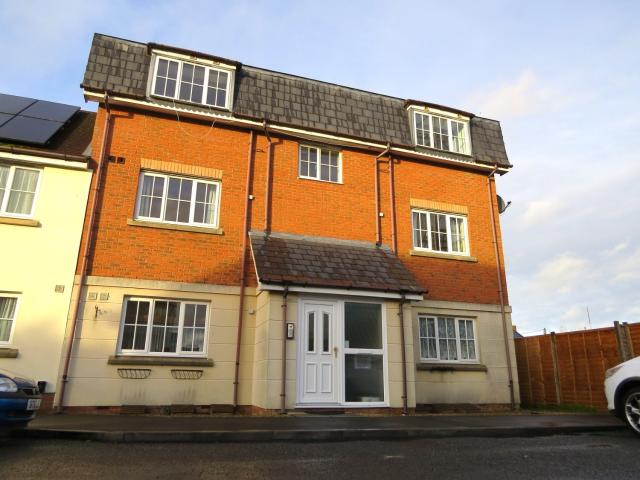 Apartment at Cresscombe Close, Gillingham