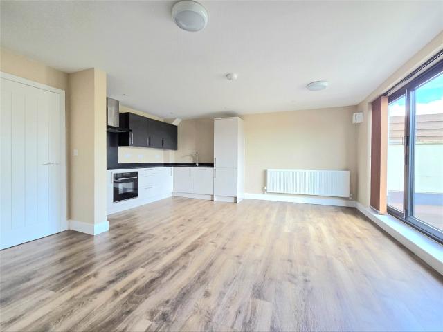 Apartment at Croft Avenue, Greater London