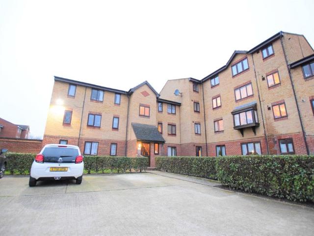 Apartment at Crown Street, Greater London