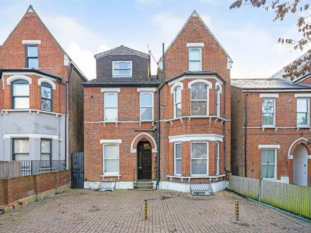 Apartment at Croydon Road, Greater London
