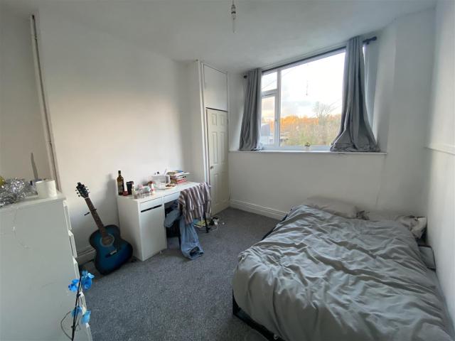 Apartment at A4058, Pontypridd