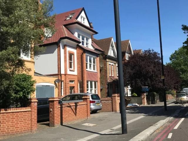 Apartment at Ambleside Avenue, Greater London