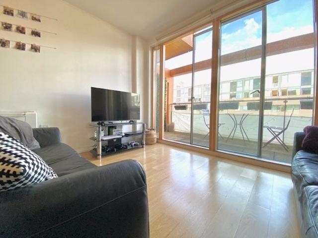 Apartment at Amelia Street, Greater London