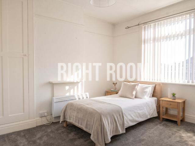 Apartment at Ampthill Road, Southampton