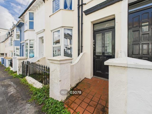Apartment at Aberdeen Road, Brighton