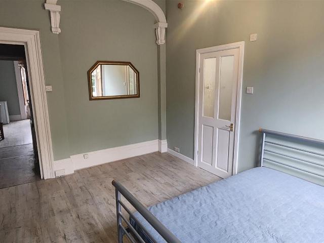 Apartment at Aberdeen Road, Bristol