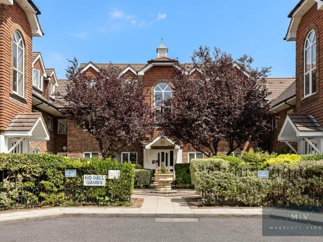 Apartment at Addington Road, Greater London