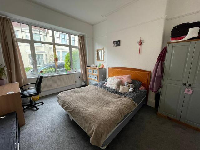 Apartment at Addison Road, Plymouth