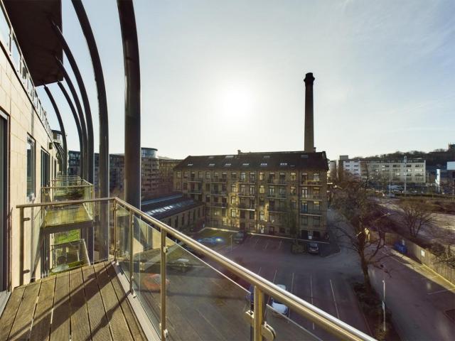 Apartment at Aire Close, Bradford