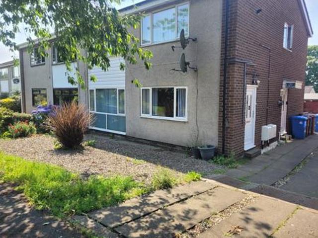 Apartment at Airthrey Drive, Stenhousemuir