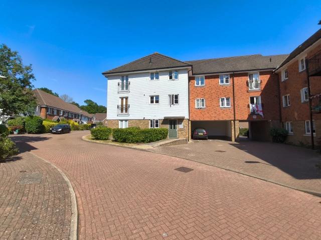 Apartment at Albion Way, Edenbridge