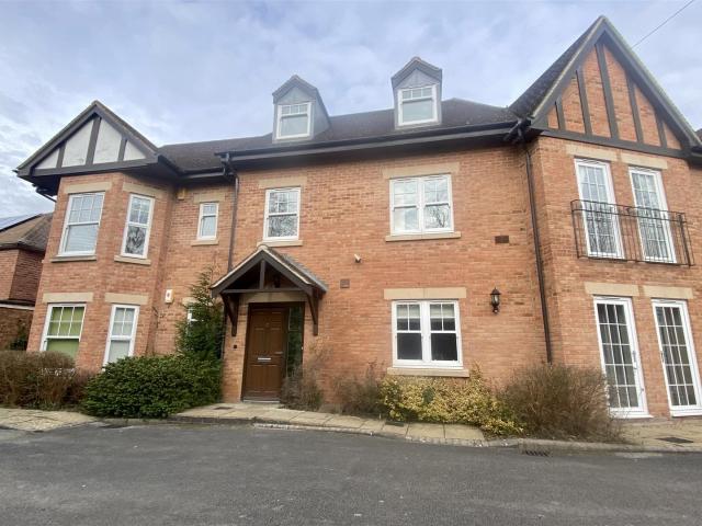 Apartment at Alder Lane, Metropolitan Borough of Solihull