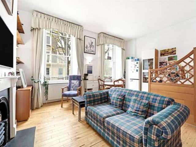 Apartment at Alderney Street, City of Westminster