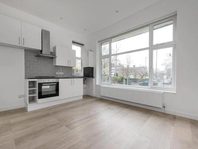 Apartment at Aldrington Road, Greater London