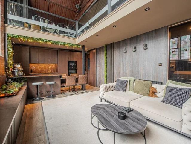 Apartment at Alexandra Park Road, Greater London