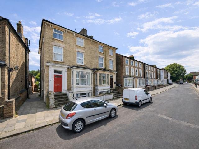 Apartment at Alexandra Road, Bedford