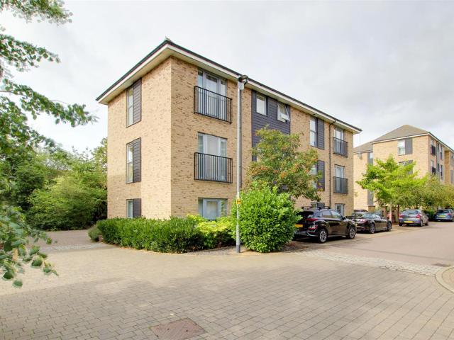 Apartment at Alice Bell Close, Cambridge