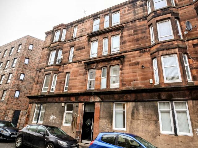 Apartment at Allison Street, Glasgow
