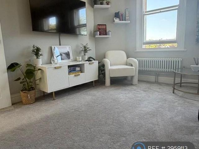 Apartment at Alma Road, Bristol