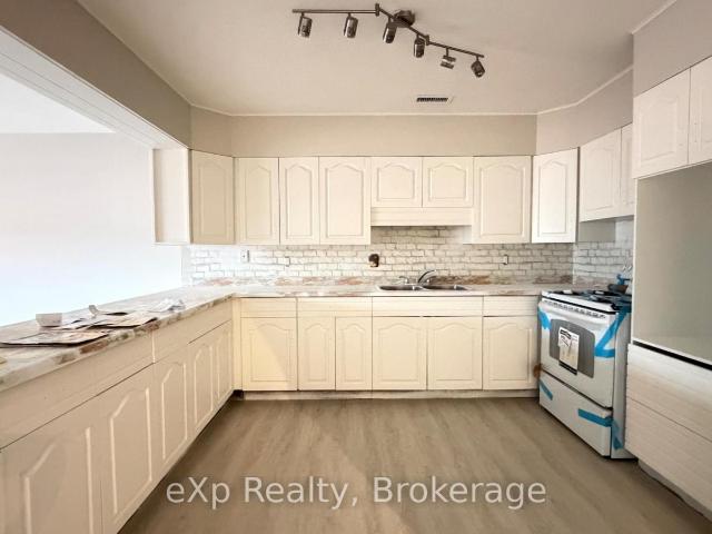apartment at APT 1 2 KING STREET, Quinte West, Ontario, K8V3V7