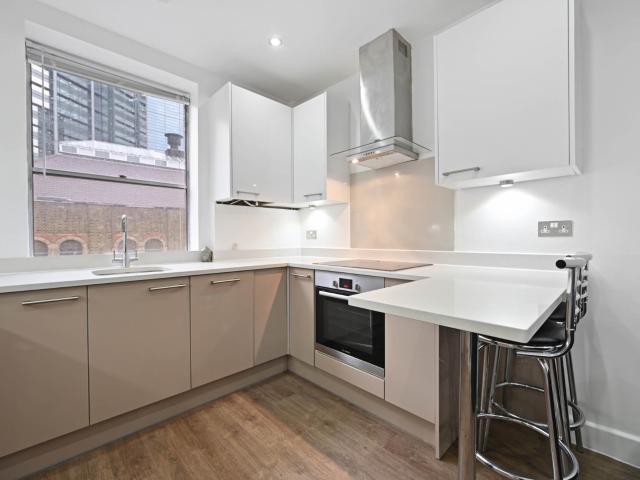 Apartment at Artillery Lane, City of London