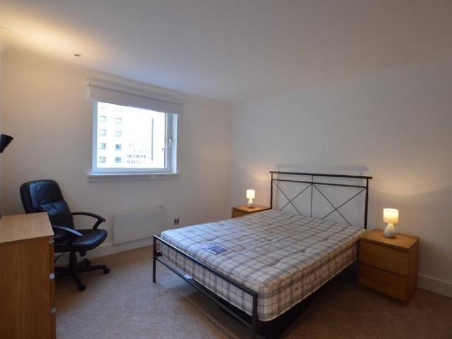 Apartment at Argyle Street, Glasgow