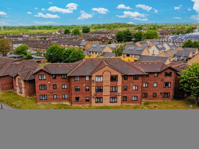 Apartment at Arisdale Avenue, South Ockendon