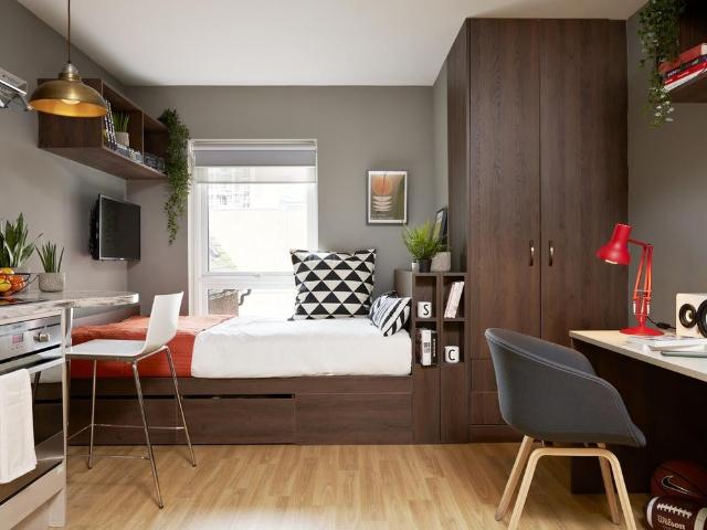 Apartment at Arkill's Passage, Lincoln
